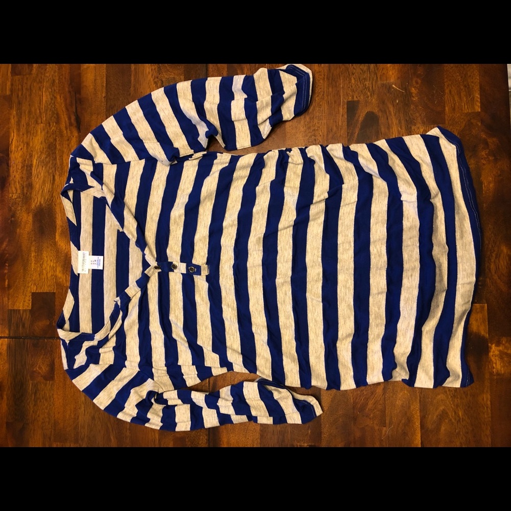 Maternity shirt